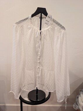 NOW THIS Textured Ruffle‑Neck Blouse • White • Size L • NWT